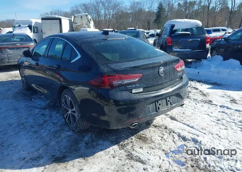 2018 Buick Regal Sportback Essence from USA, damaged, VIN W04GP6SX7J1048219